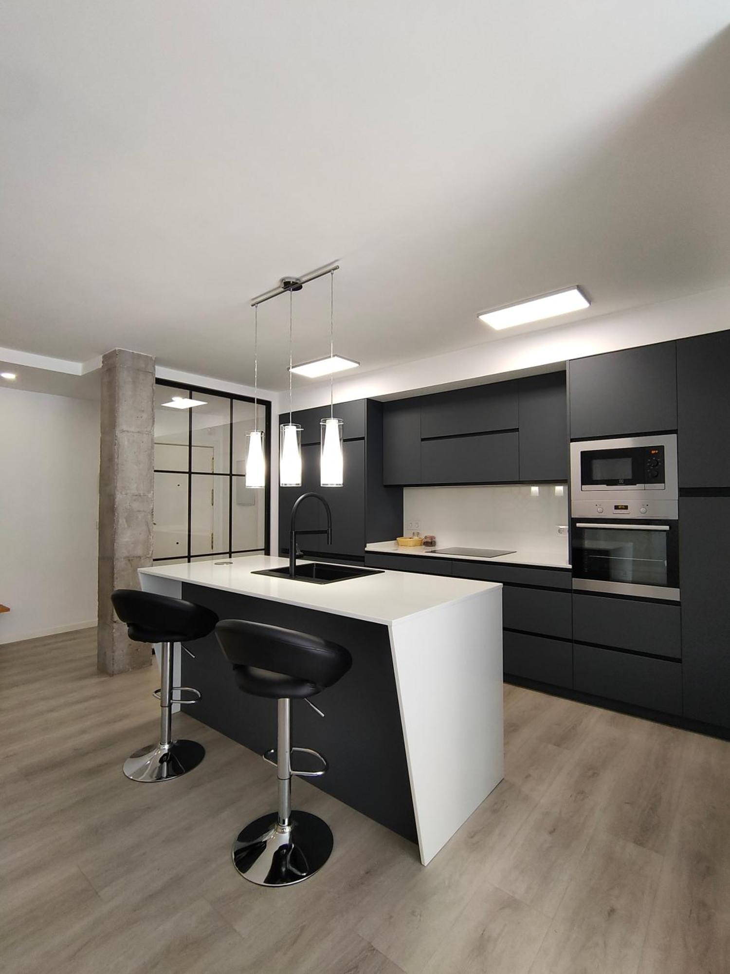 Casa Mallen, Con Amplia Terraza, En El Barrio De Nervion Sevilla Dış mekan fotoğraf