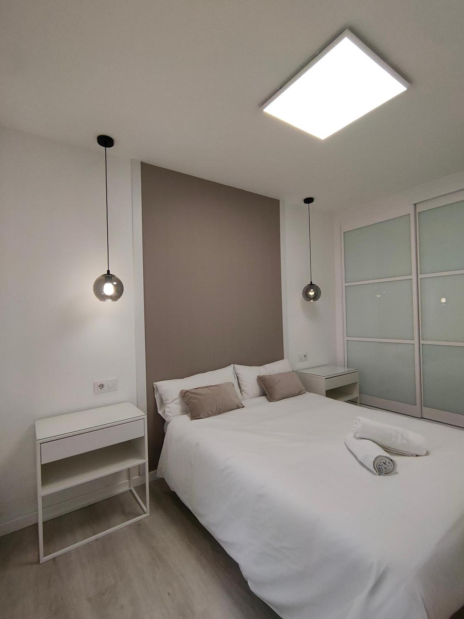 Casa Mallen, Con Amplia Terraza, En El Barrio De Nervion Sevilla Dış mekan fotoğraf